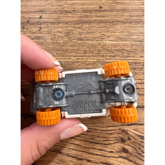 Hot Wheels Lunar Loader Die-Cast Toy Car Orange Wheels Blue & White Space Design - Picture 4 of 4